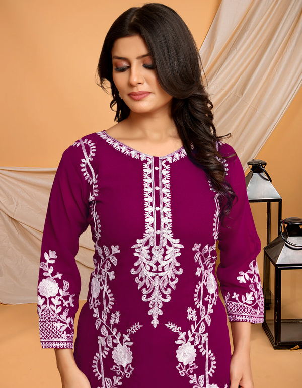 Embroidered Lucknow Chikankari Kurti