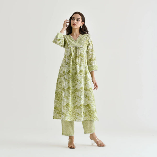 Moti - Rayon Slub Kurti Set with Moti Handwork & Lace (Green)